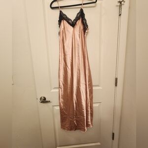 Ellegant Beautiful Nightgown